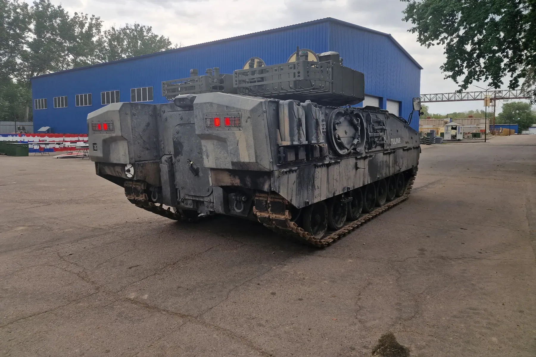 TULPAR tracked vehicle, rear three-quarter view
