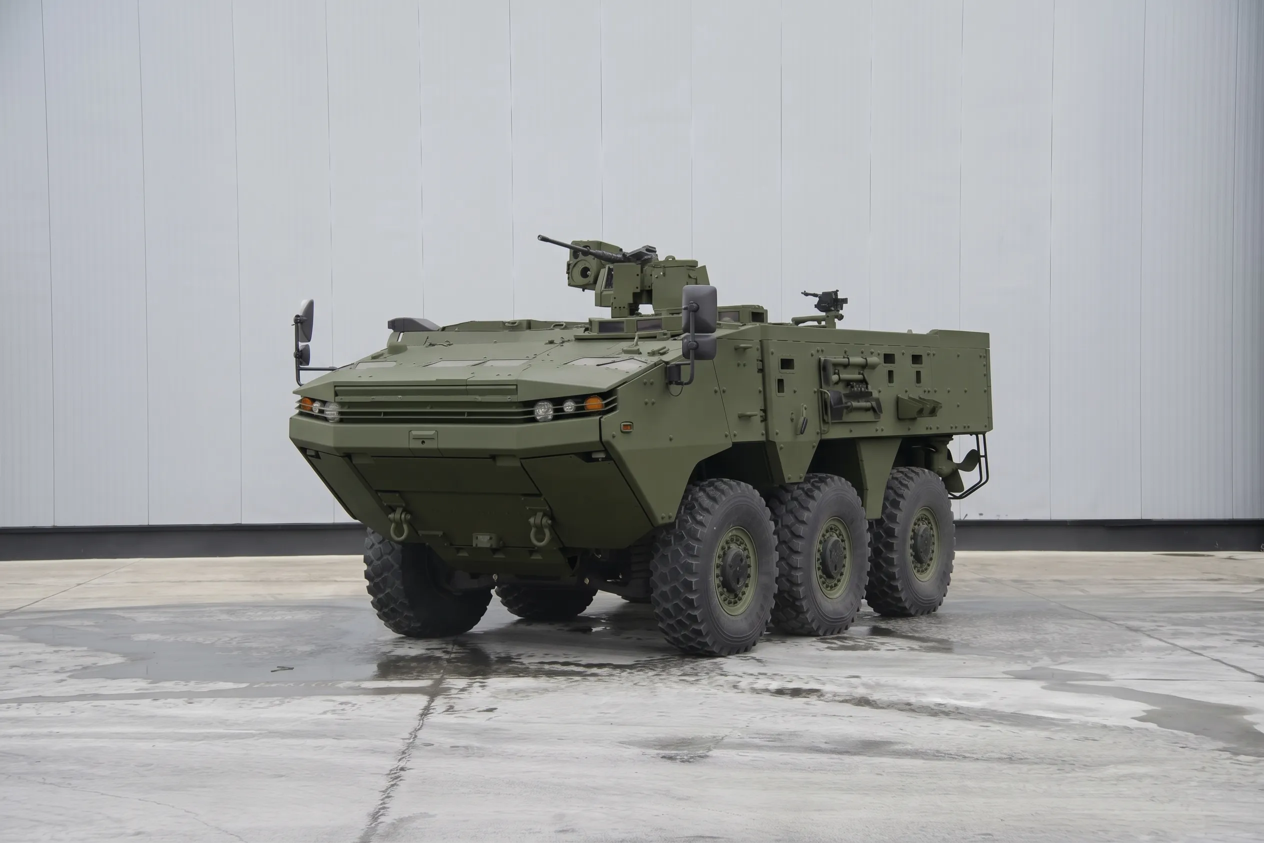 TAIMAS 6×6 with remote weapon station, front view
